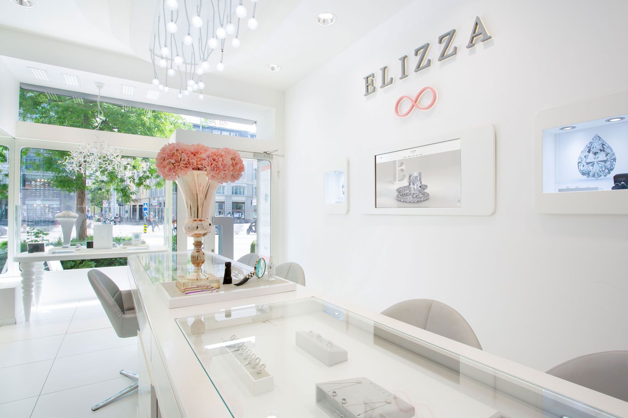 elizza_store_at_lowenstrasse_43_zurich_switzerland_interior_view_side_2