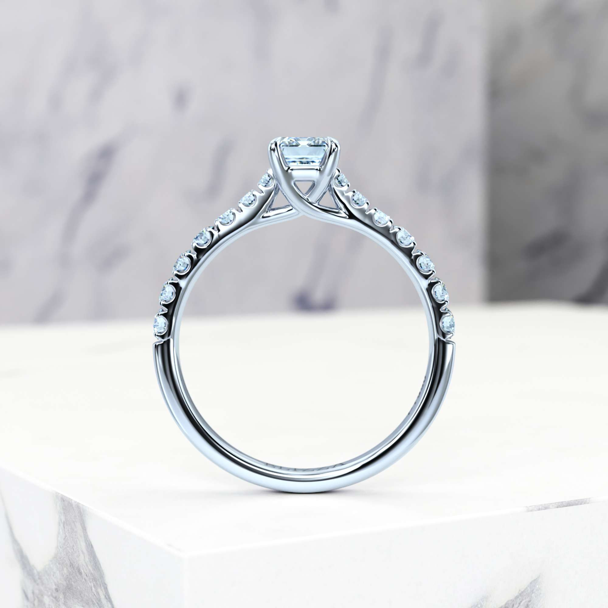 Verlobungsring Edana Emerald | GIA Certified | Natürlicher Diamant | Smaragd | Platin | 0.30ct SI1 H | 4