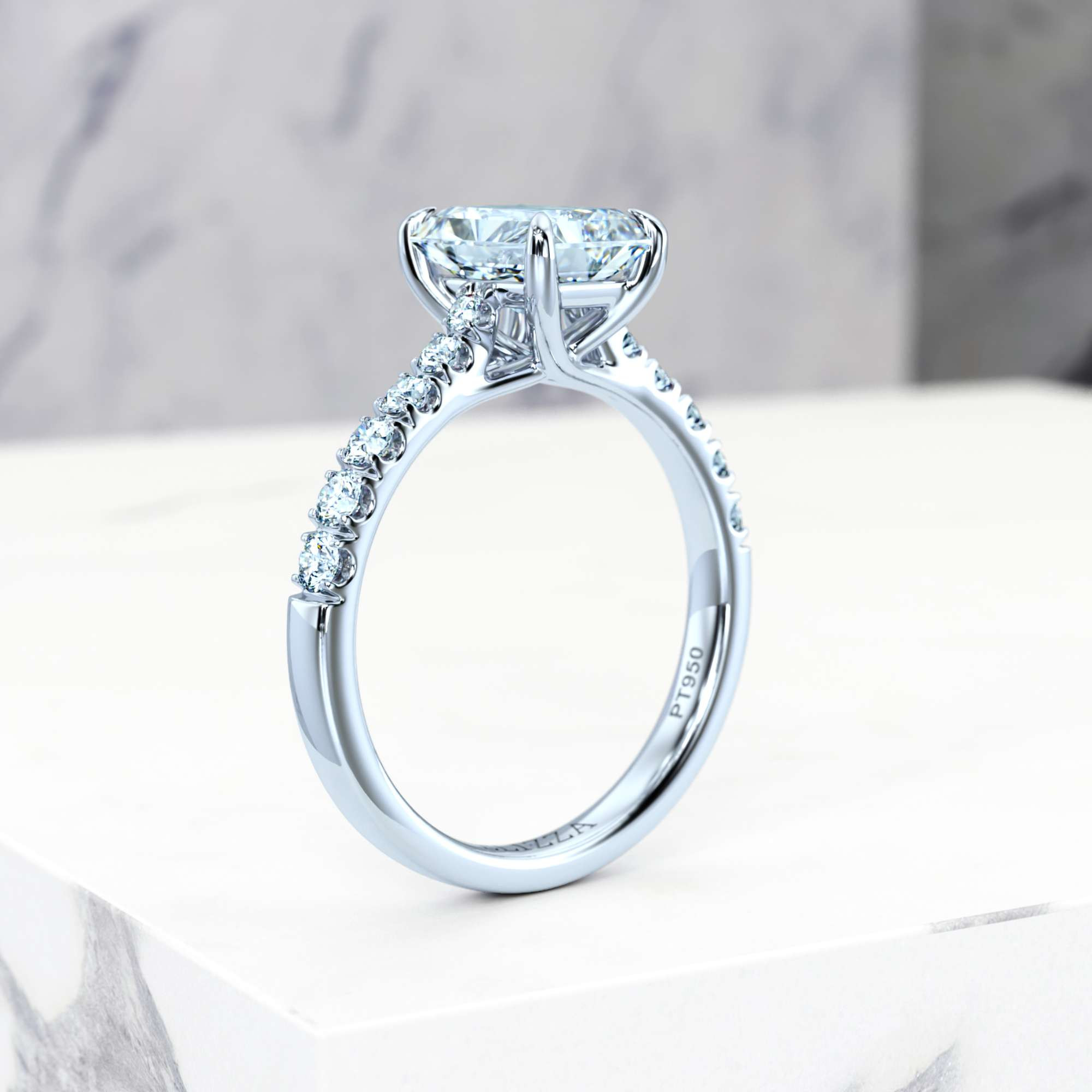 Engagement ring Edana Radiant | GIA Certified | Natural diamond | Radiant | Platinum | 0.30ct SI1 H | 8