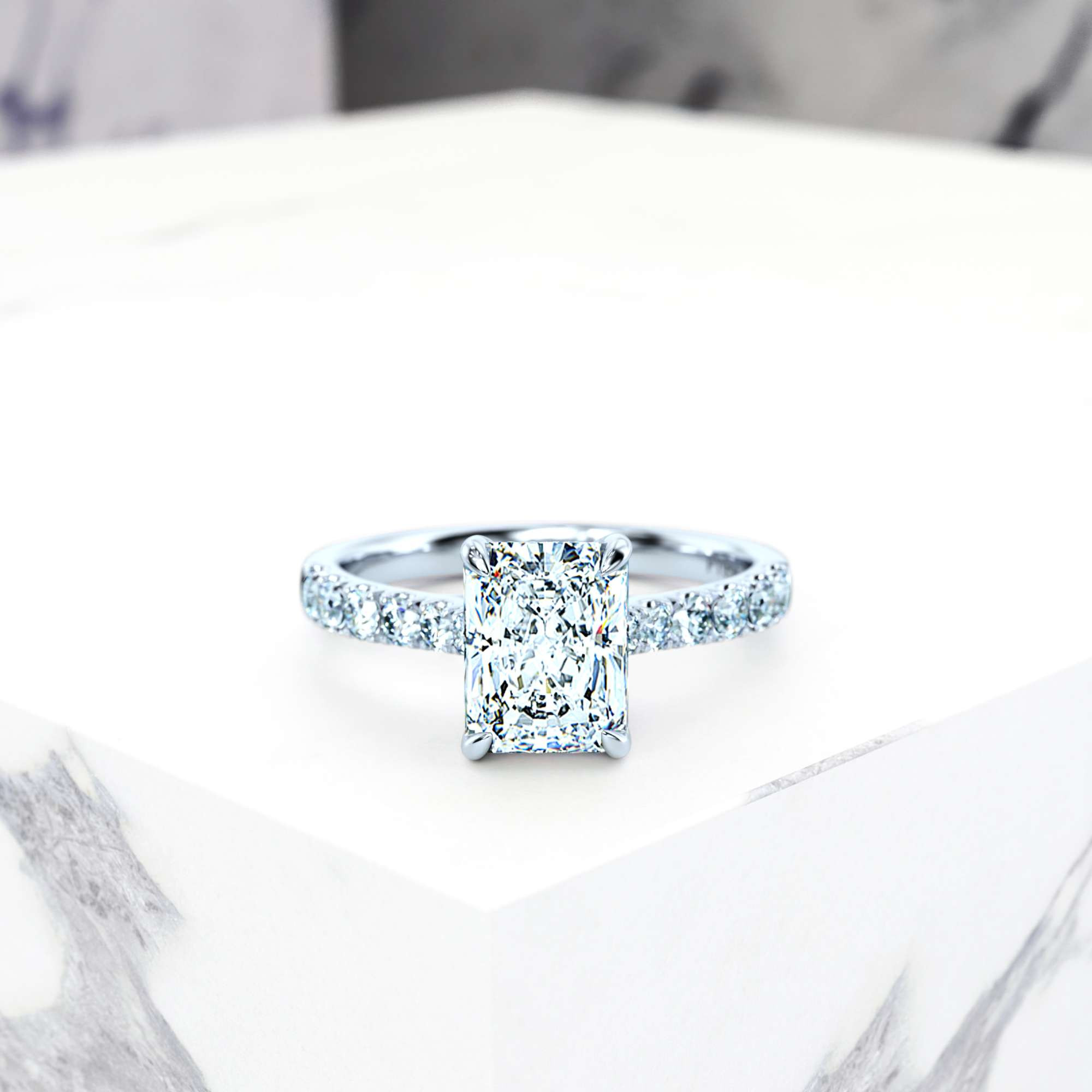 Engagement ring Edana Radiant | GIA Certified | Natural diamond | Radiant | Platinum | 0.30ct SI1 H | 2