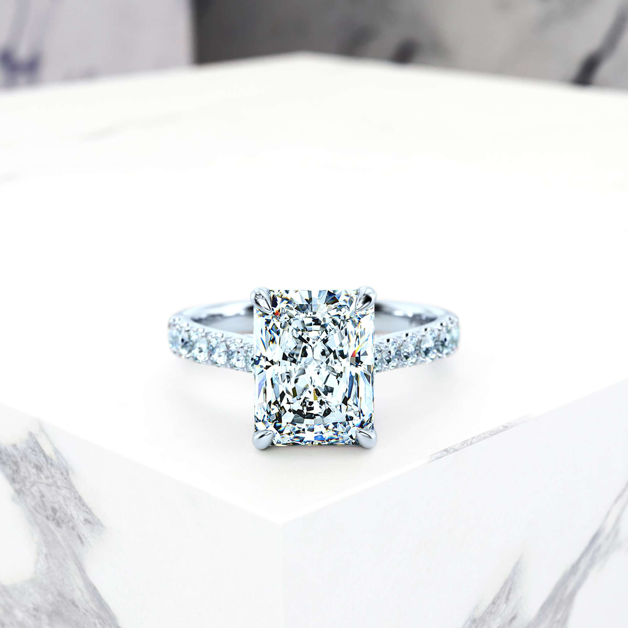 Engagement ring Edana Radiant | GIA Certified | Natural diamond | Radiant | Platinum | 0.30ct SI1 H | 3