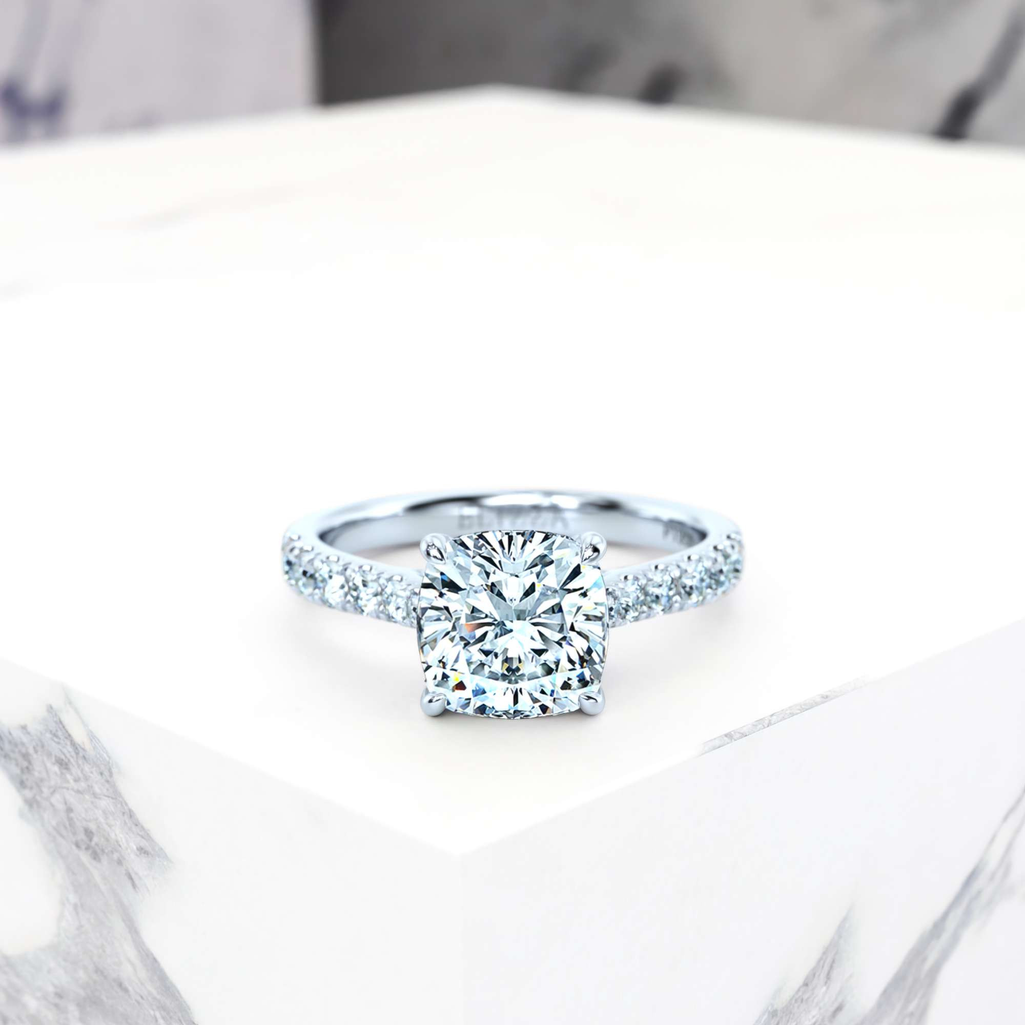 Verlobungsring Edana Square Cushion | GIA Certified | Natürlicher Diamant | Square cushion | Platin | 0.30ct SI1 H | 3