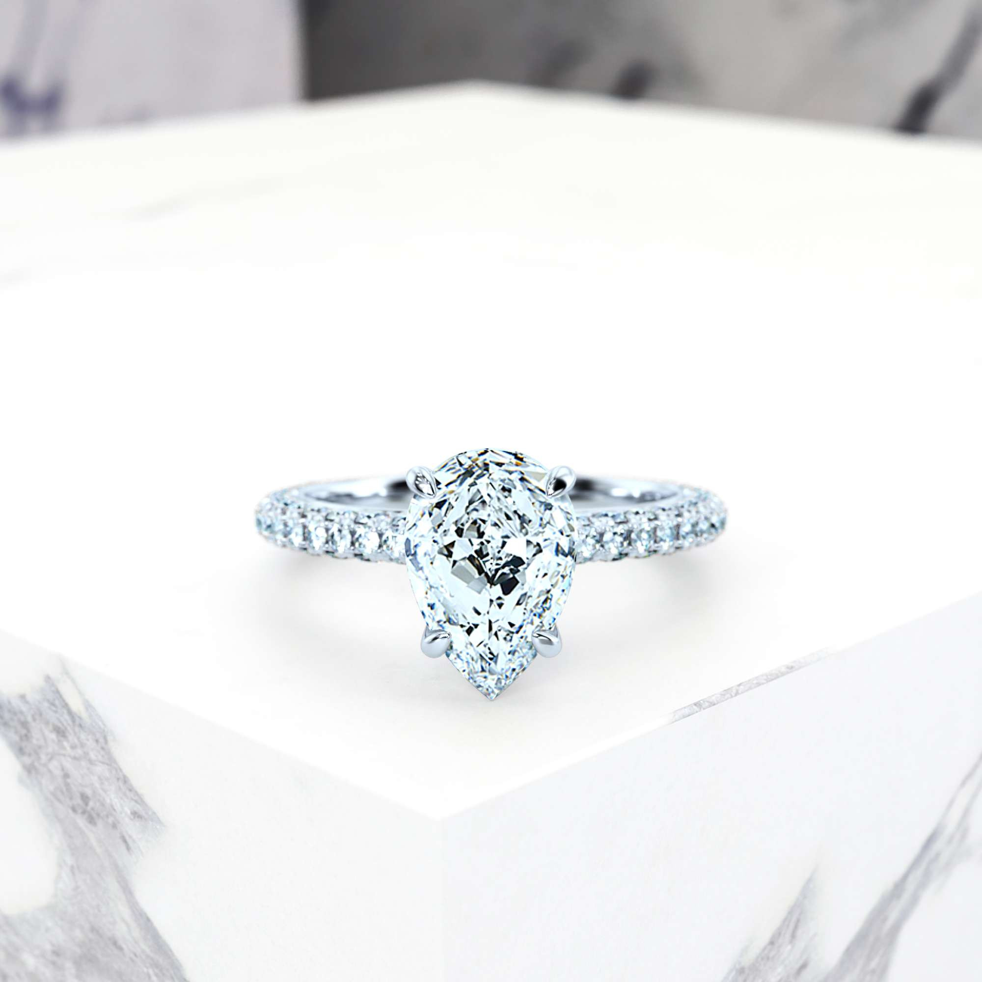 Bague de fiançailles Edessa Pear | GIA Certified | Diamant naturel | Poire | Platine | 0.30ct SI1 H | 2