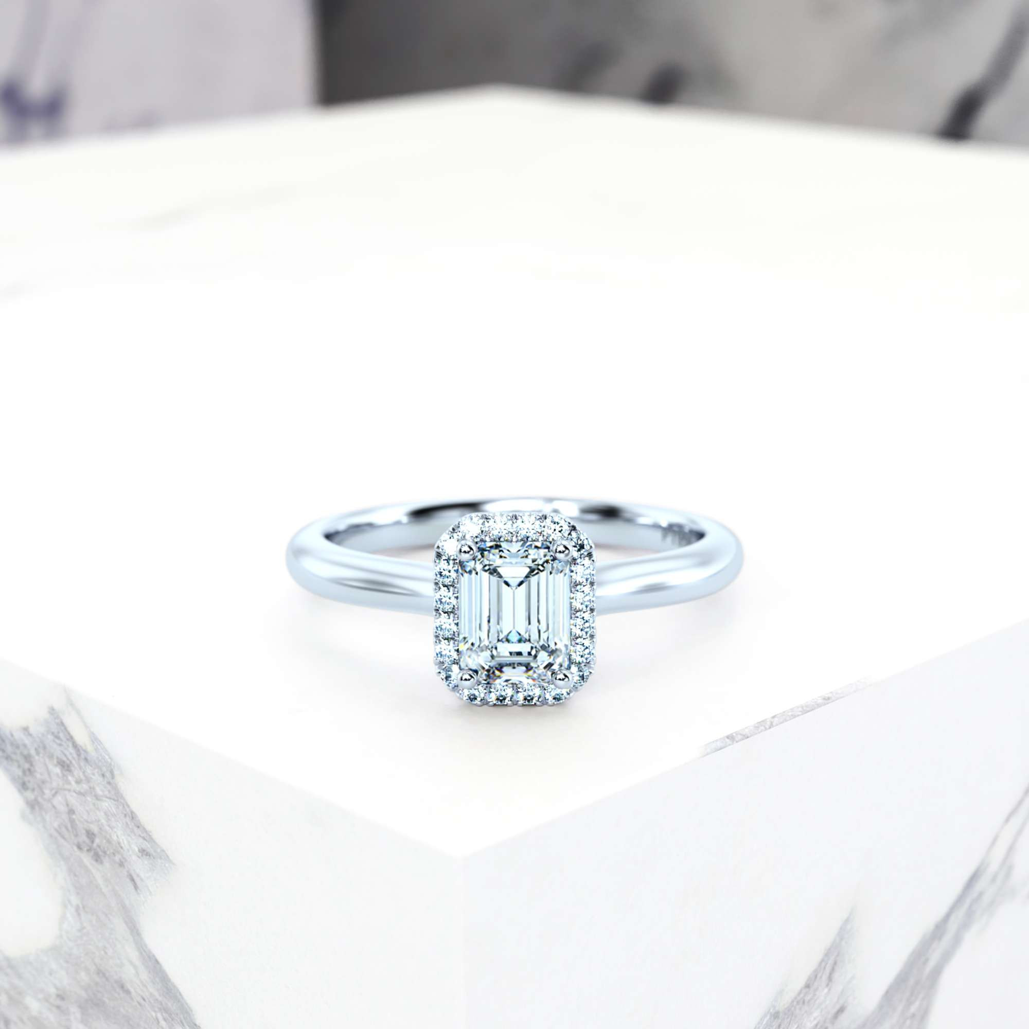 Engagement ring Effie Emerald | Emerald | Platinum | Natural | EZA Certified | 0.20ct SI1 H 1