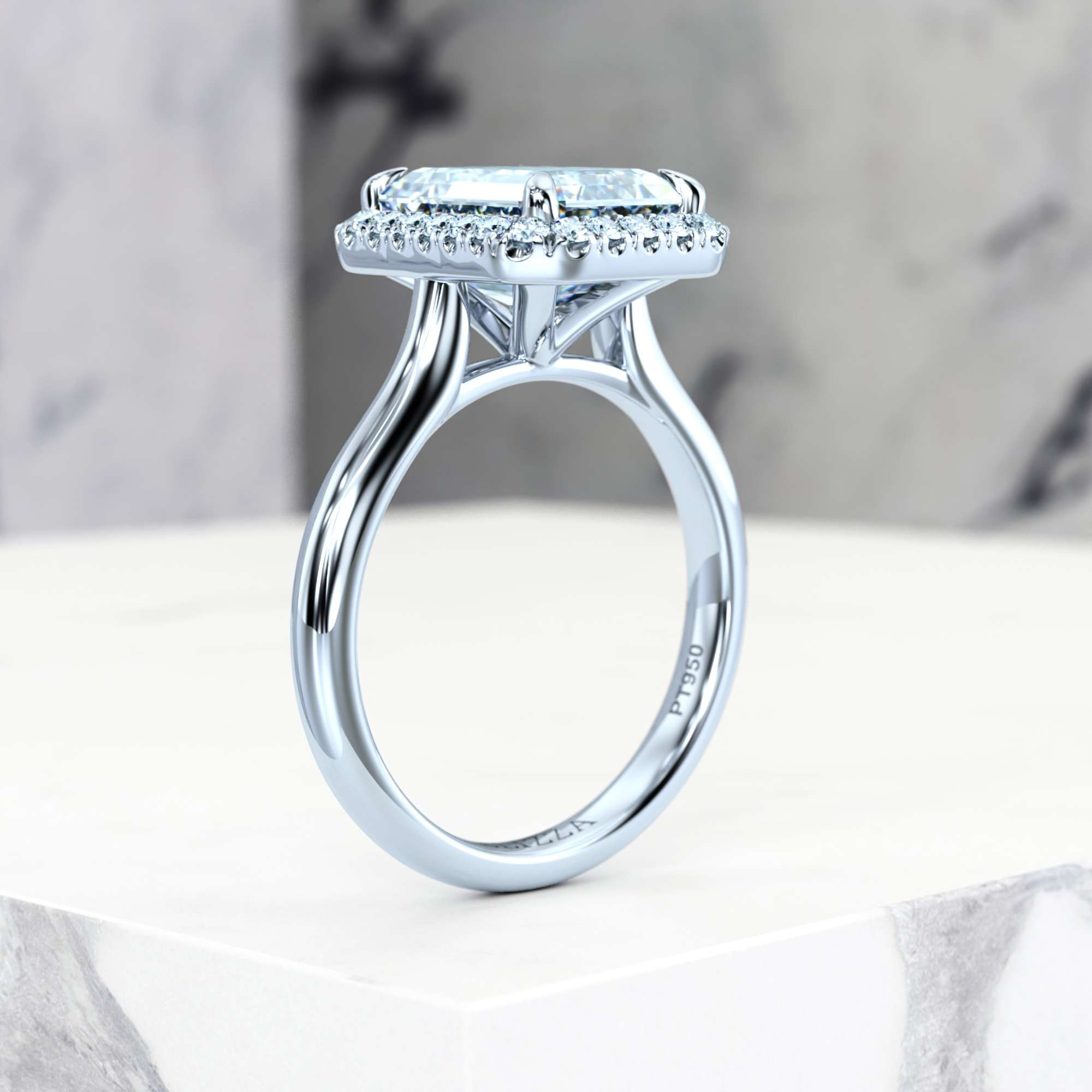 Engagement ring Effie Emerald | Emerald | Platinum | Natural | EZA Certified | 0.20ct SI1 H 9