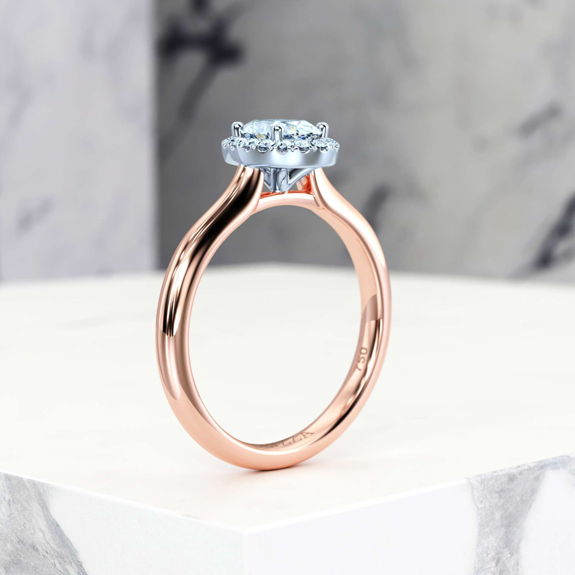 Verlobungsring Effie Oval | Oval | 14K Rosé- / Weissgold | Natural | GIA Certified | 0.30ct SI1 H 5