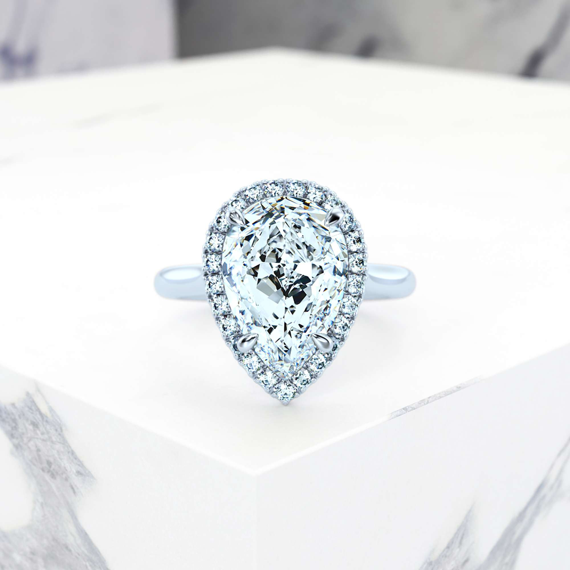 Bague de fiançailles Effie Pear | GIA Certified | Diamant naturel | Poire | Platine | 0.30ct SI1 H | 3