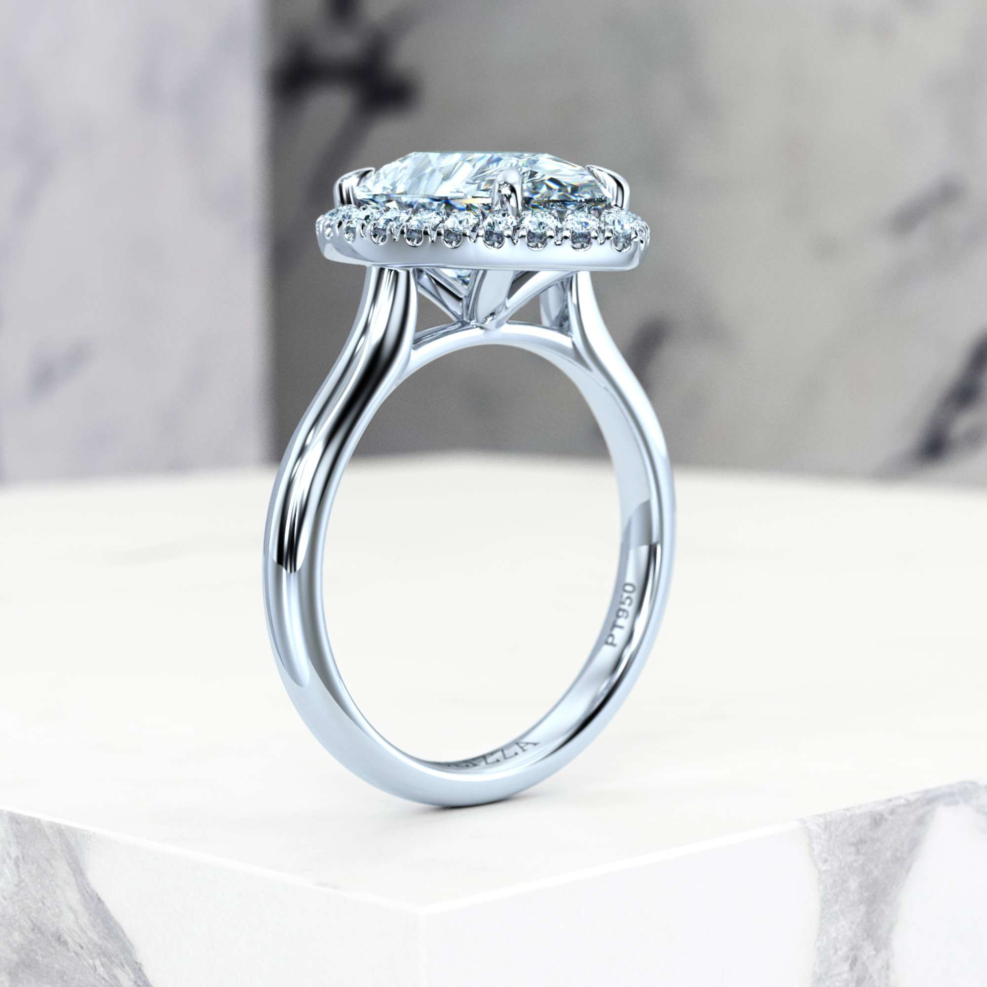 Bague de fiançailles Effie Pear | GIA Certified | Diamant naturel | Poire | Platine | 0.30ct SI1 H | 9