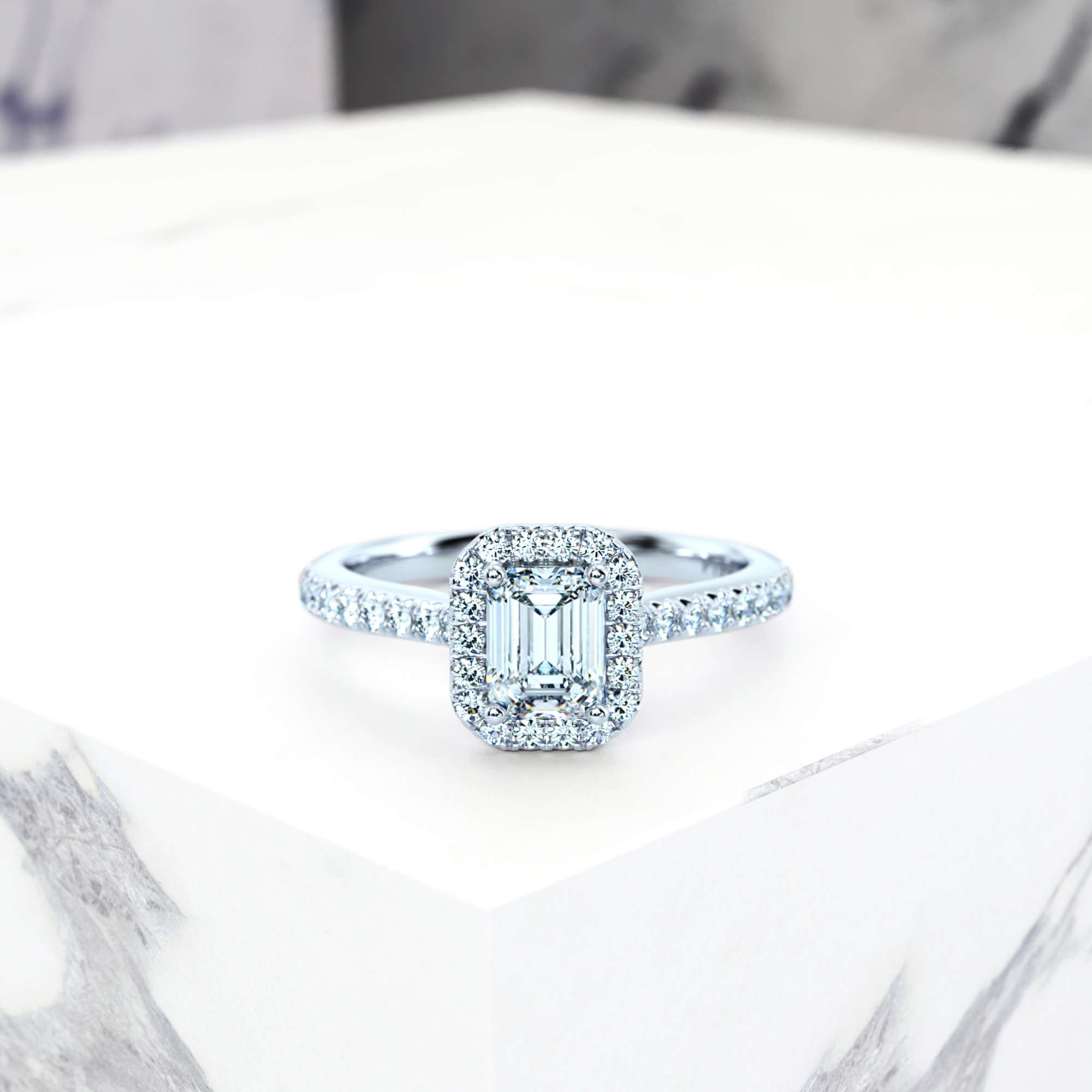 Engagement ring Elena Emerald | Emerald | Platinum | Natural | GIA Certified | 0.30ct SI1 H 1
