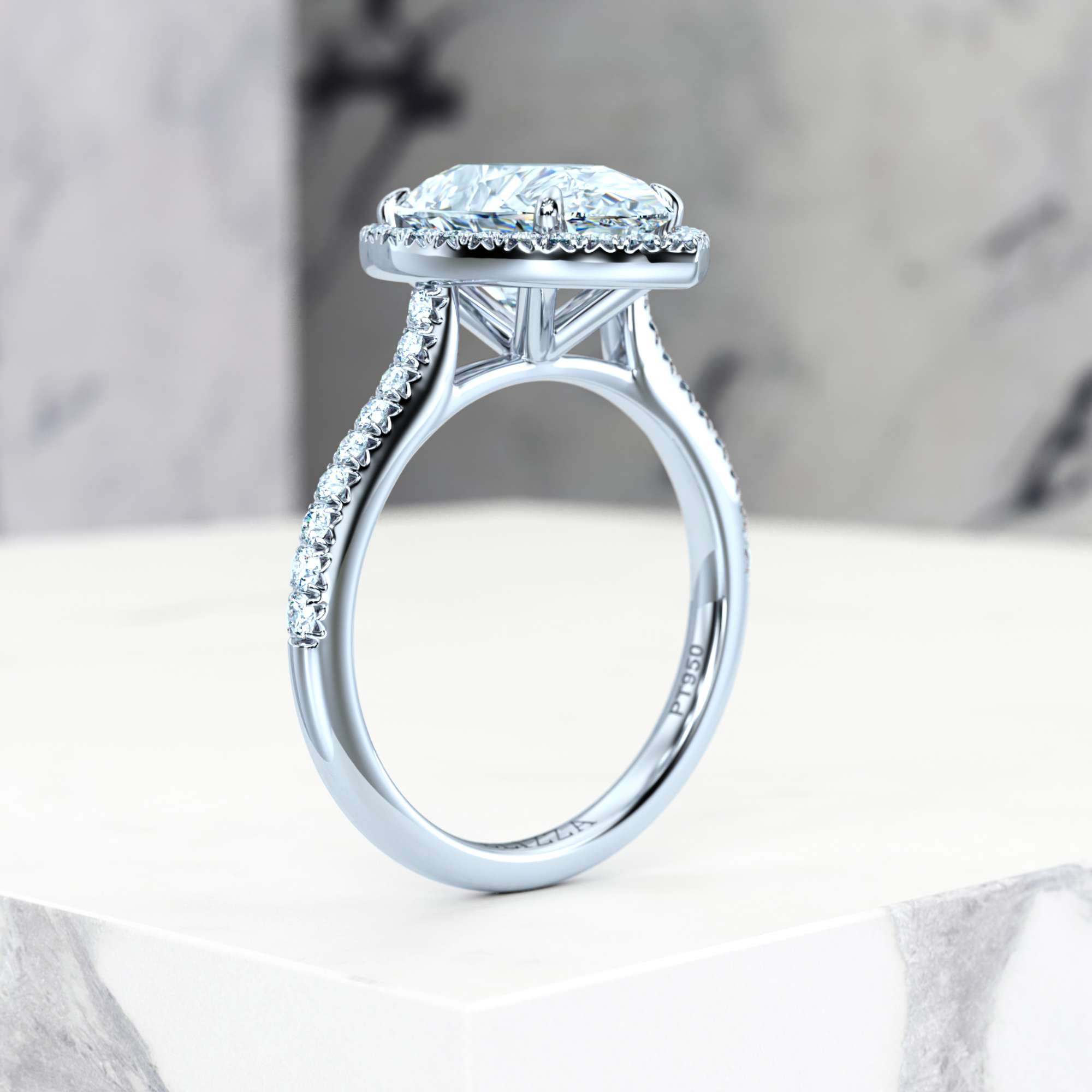 Bague de fiançailles Elena Pear | GIA Certified | Diamant naturel | Poire | Platine | 0.30ct SI1 H | 9