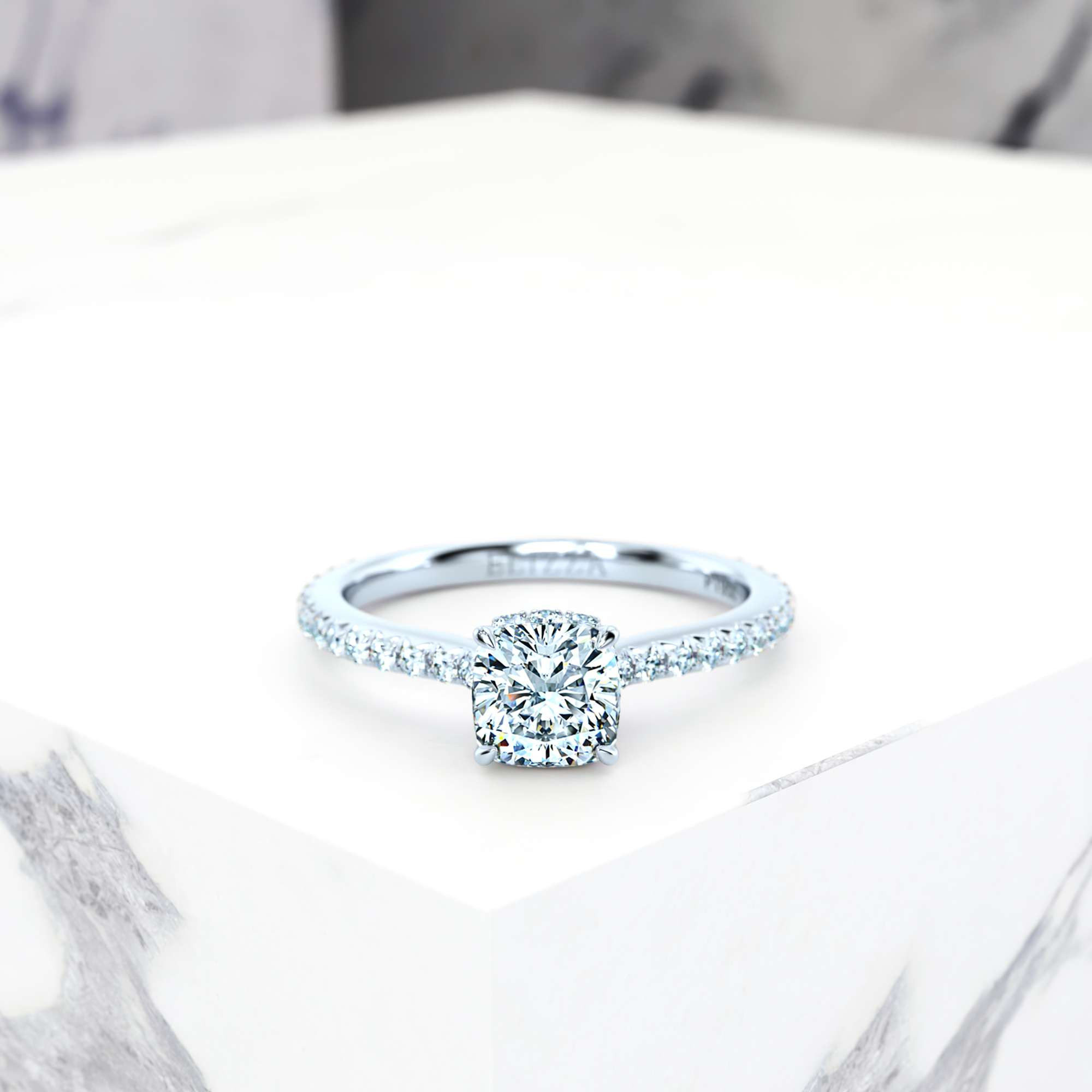Engagement ring Elizabet Square Cushion | GIA Certified | Natural diamond | Square cushion | Platinum | 0.30ct SI1 H | 1