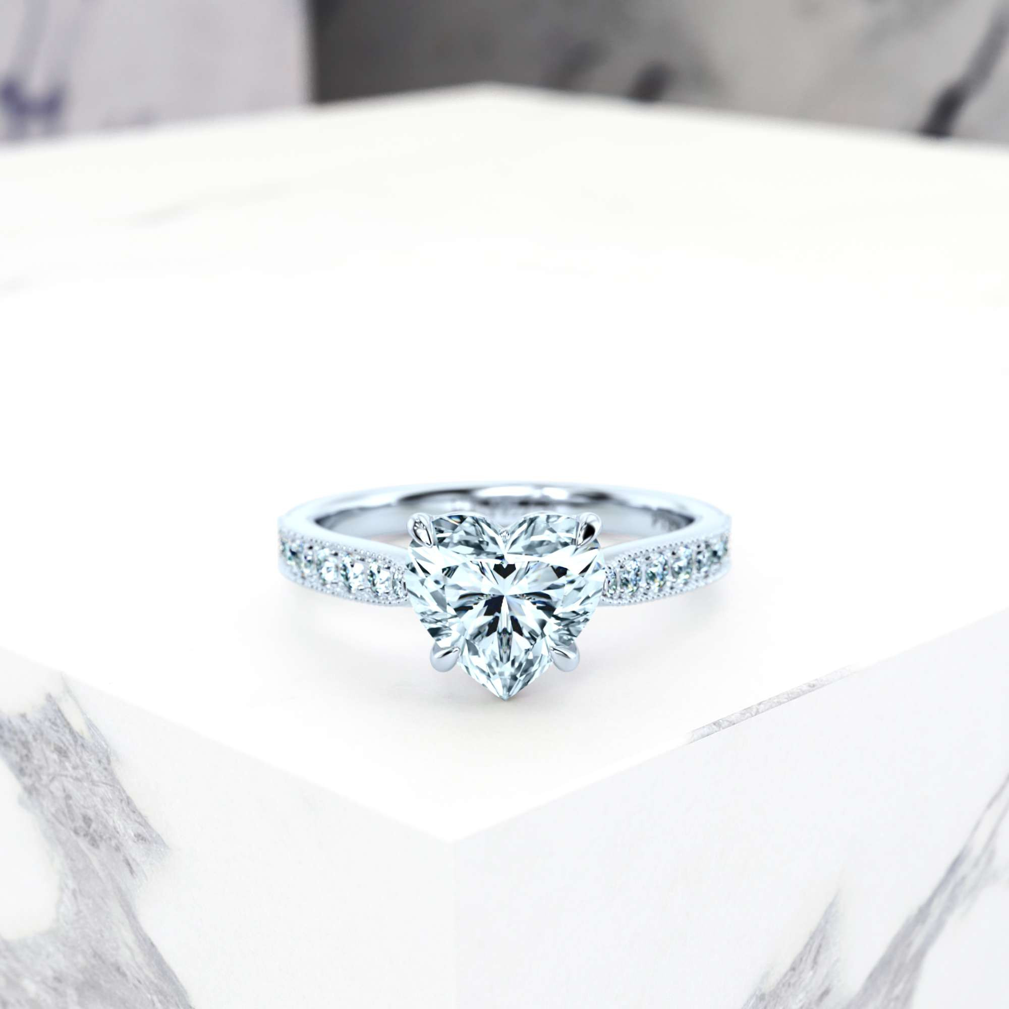 Engagement ring Esmeralda Heart | GIA Certified | Natural diamond | Heart | Platinum | 0.30ct SI1 H | 2