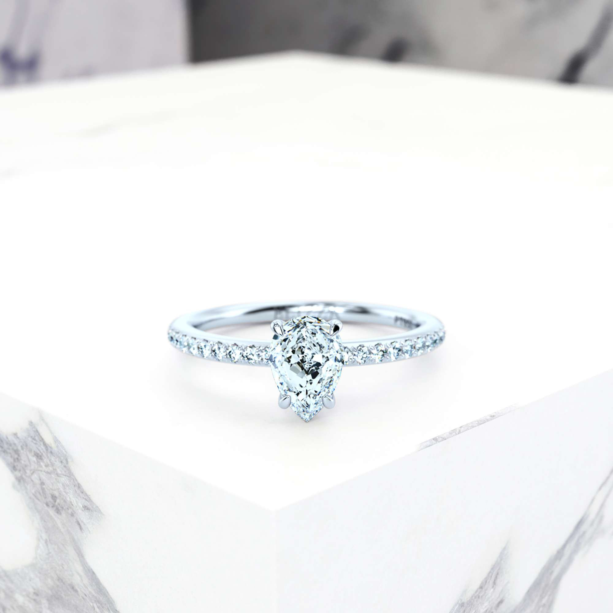 Engagement ring Evelyn Pear | GIA Certified | Natural diamond | Pear | Platinum | 0.30ct SI1 H | 1