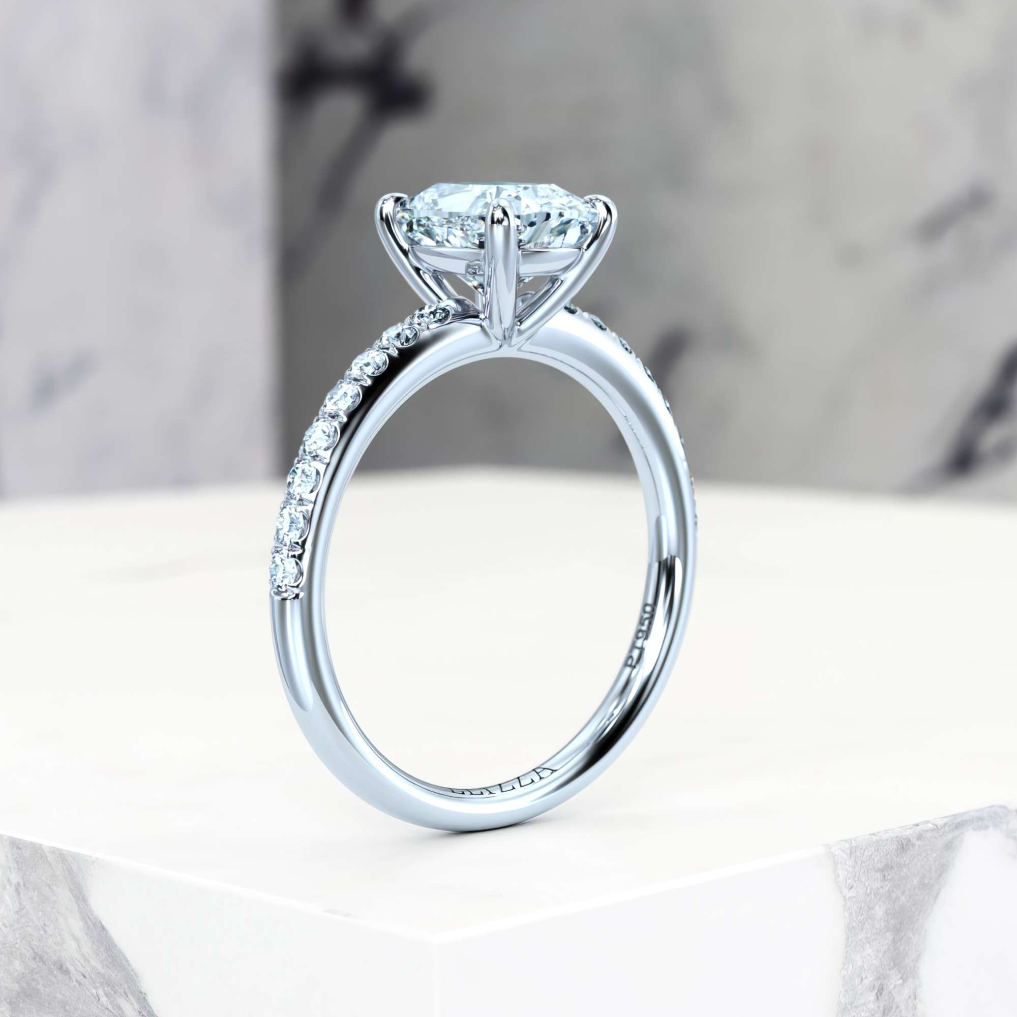 Bague de fiançailles Evelyn Rectangle Cushion | GIA Certified | Diamant naturel | Coussin rectangulaire | Platine | 0.30ct SI1 H | 9