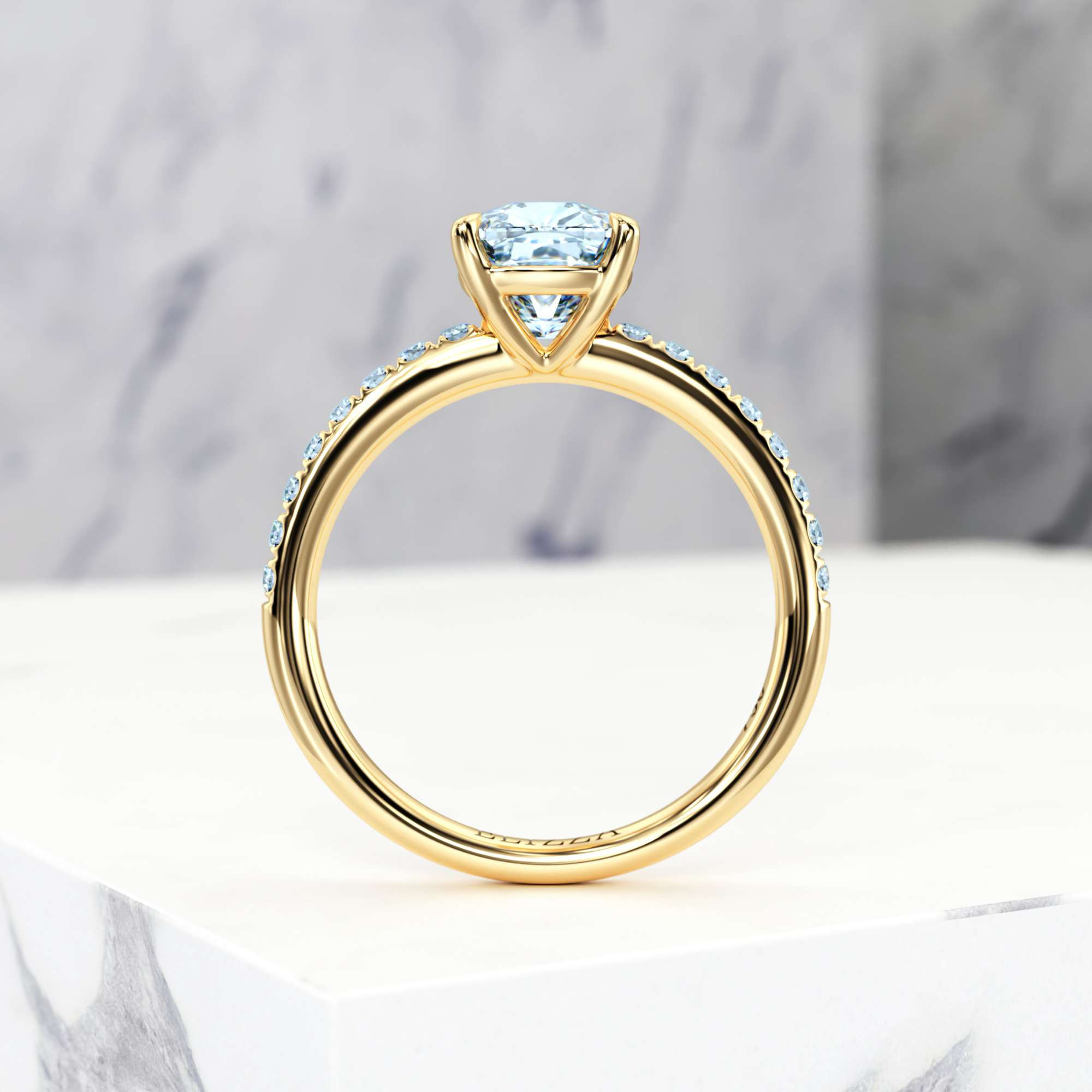 Verlobungsring Evelyn Square Cushion | Square cushion | 14K Gelbgold | Natural | GIA Certified | 0.30ct SI1 H 4