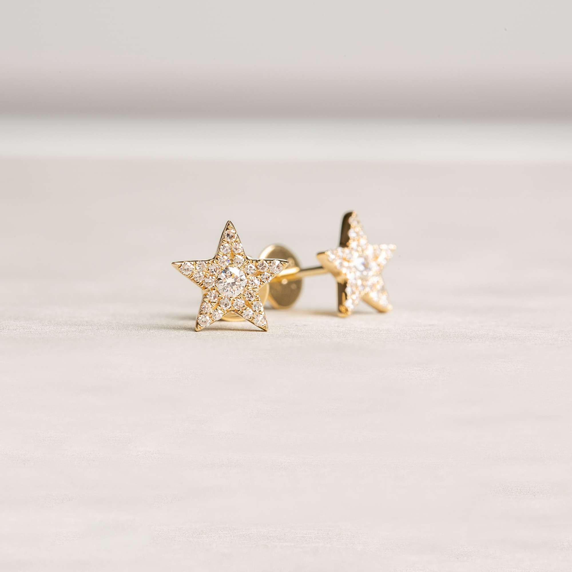 Diamond Star Studs Earring | 14K Yellow gold 1