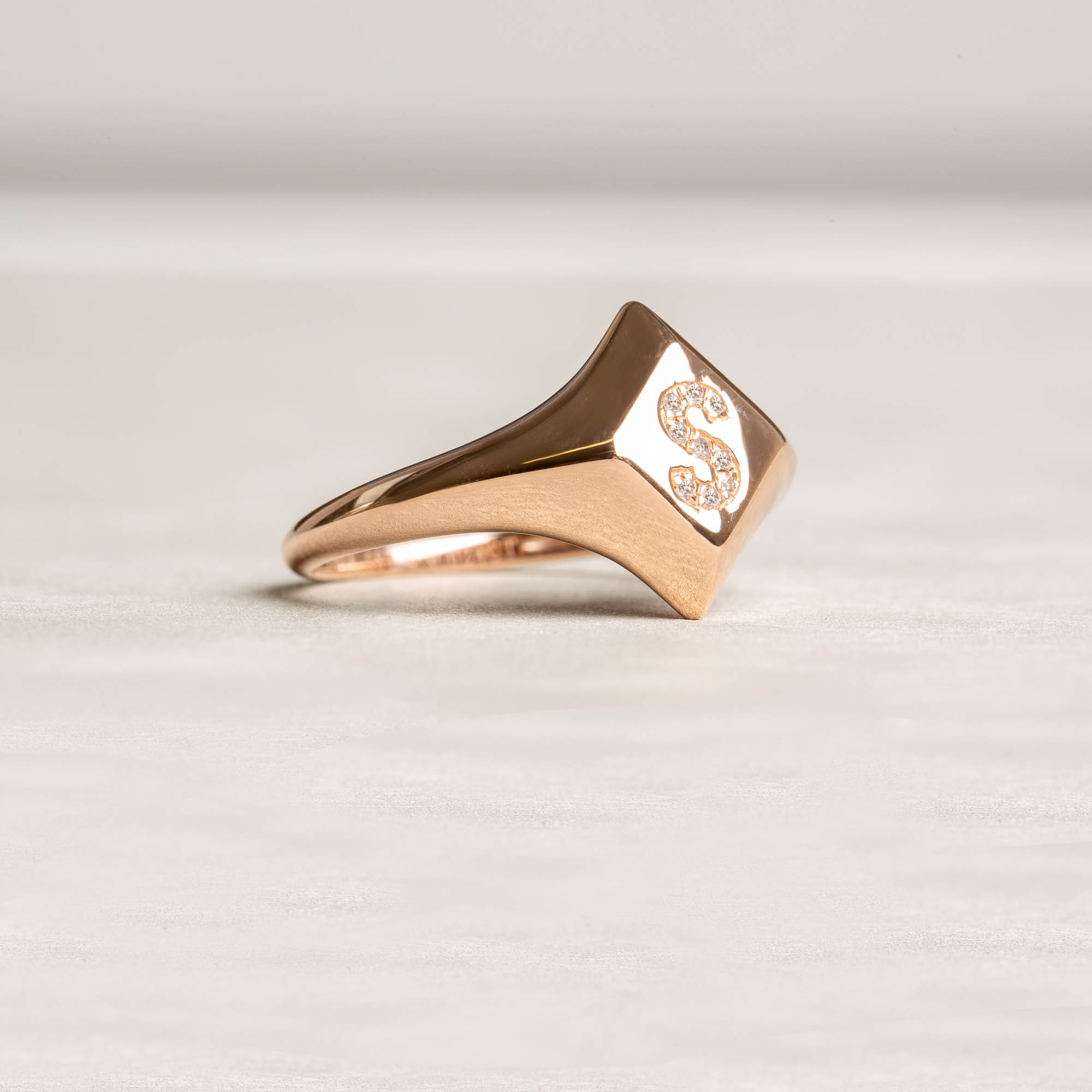Initials diamond ring | 18K Rose Gold 2