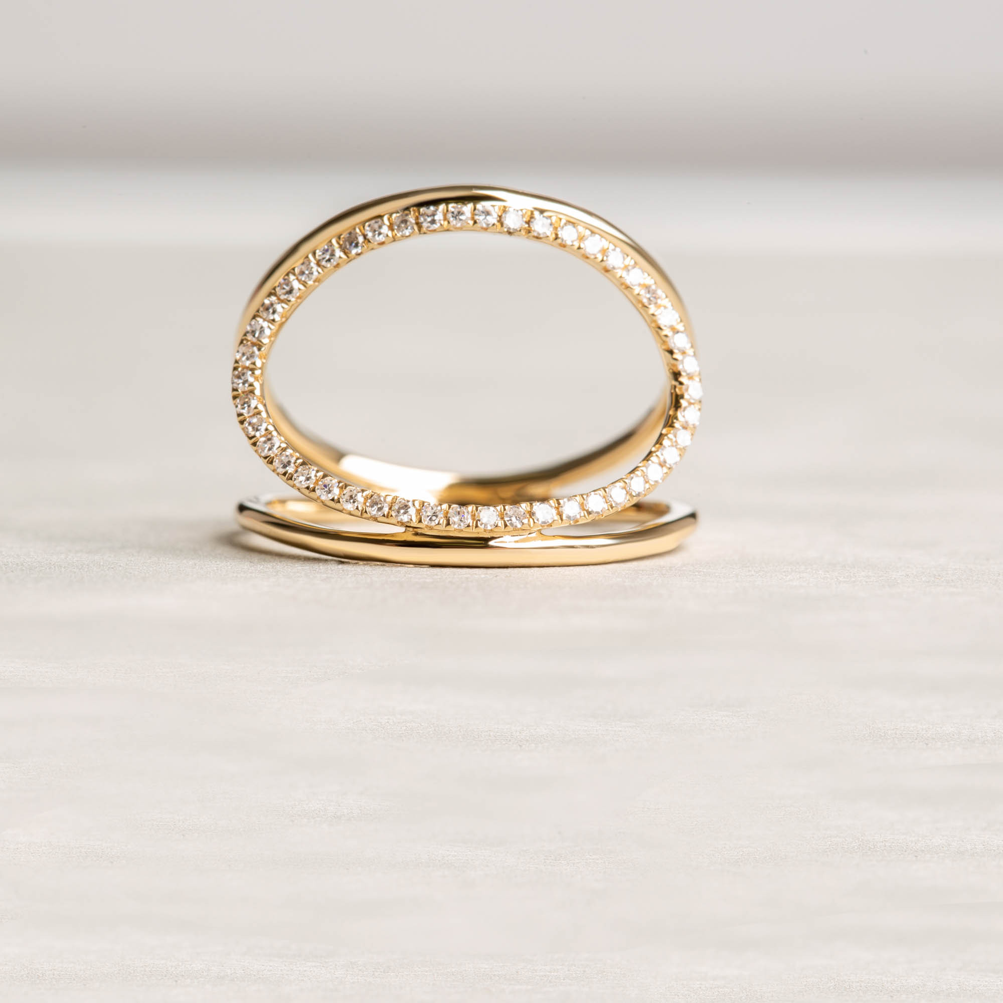 Triple cycle diamond ring | 18K Yellow Gold 1